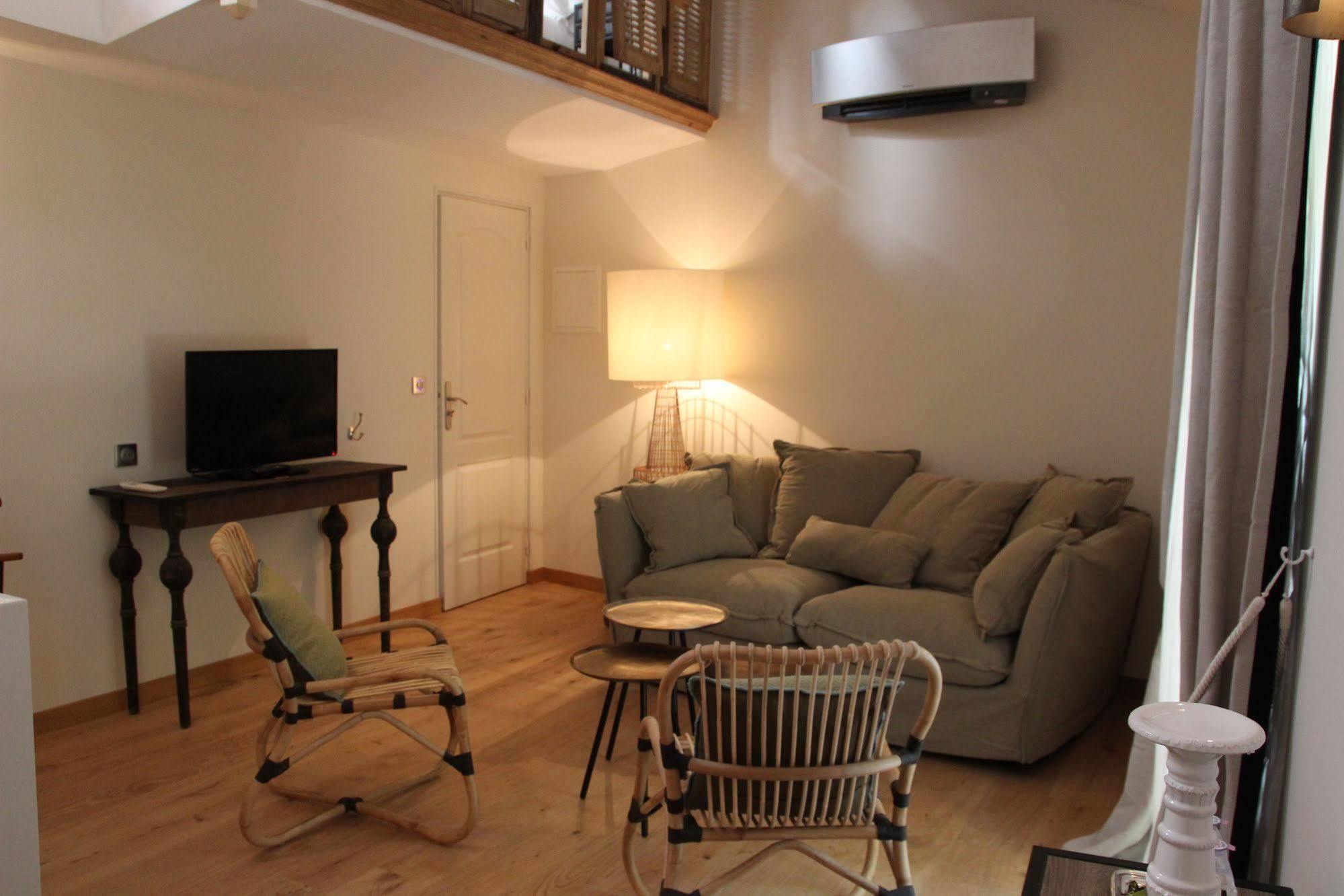 Maison D'Hotes Les Varietes แซ็งต์-เรมีย์-เดอ-โพรวองซ์ ภายนอก รูปภาพ