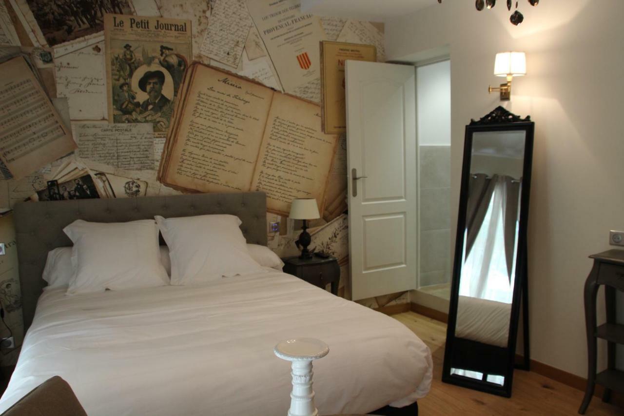 Maison D'Hotes Les Varietes แซ็งต์-เรมีย์-เดอ-โพรวองซ์ ภายนอก รูปภาพ